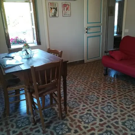 Casa de Férias Tipica Casa D'altri Tempi Furnari